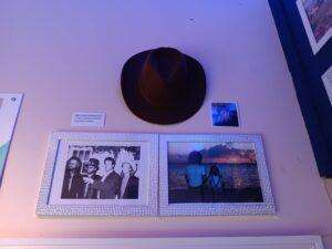 Robin Gibb hat and photos